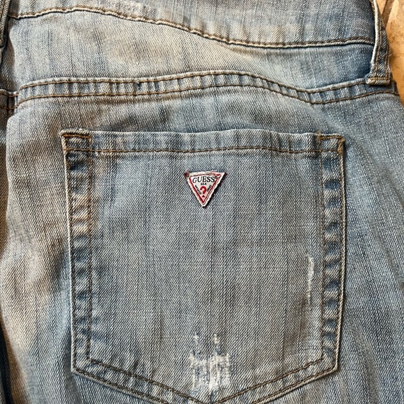 Guess Jeans - Picture 3 of 5